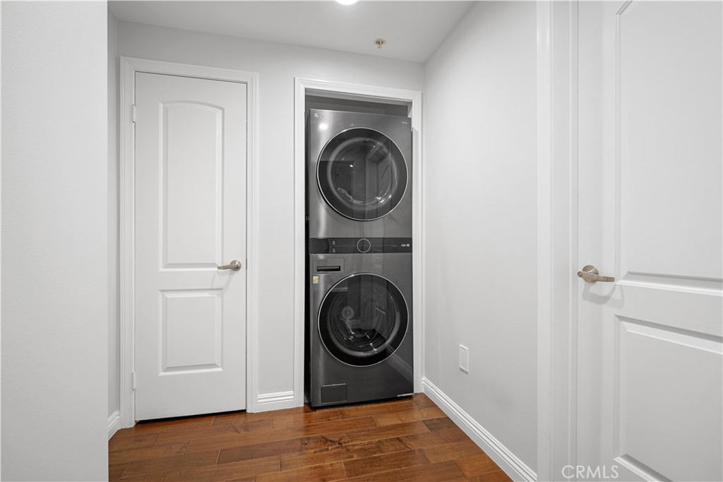 6800 Corbin Avenue 106 Property Photo 25