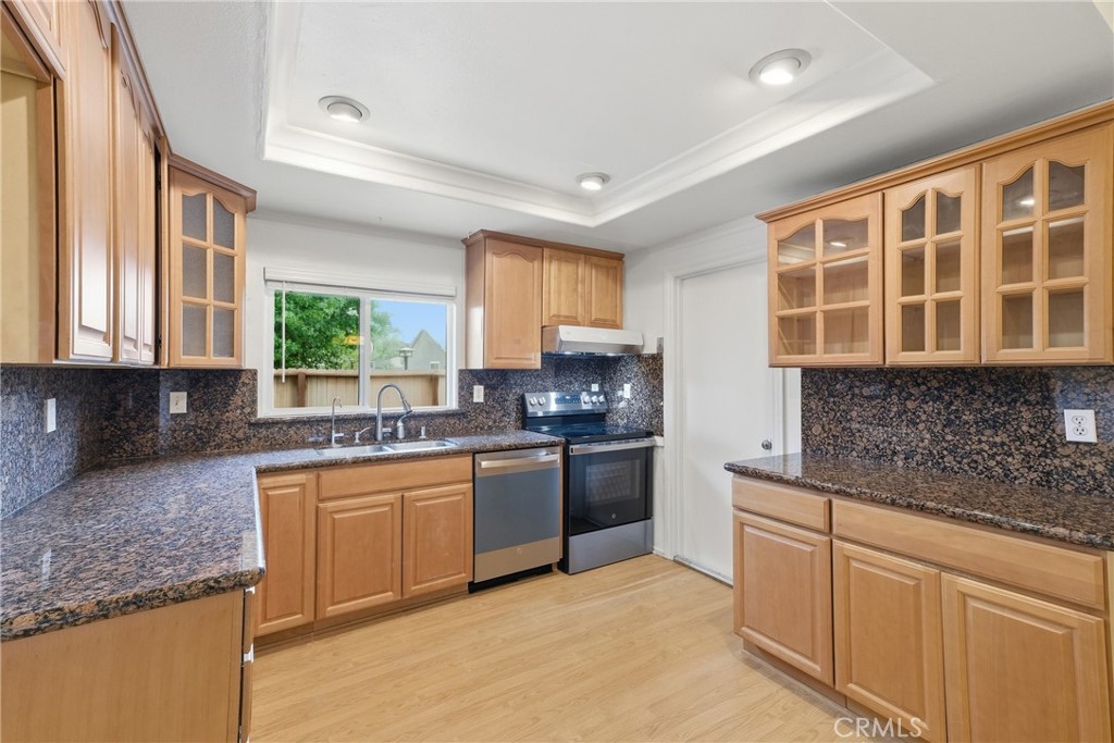 7712 Elder Way Property Photo 3