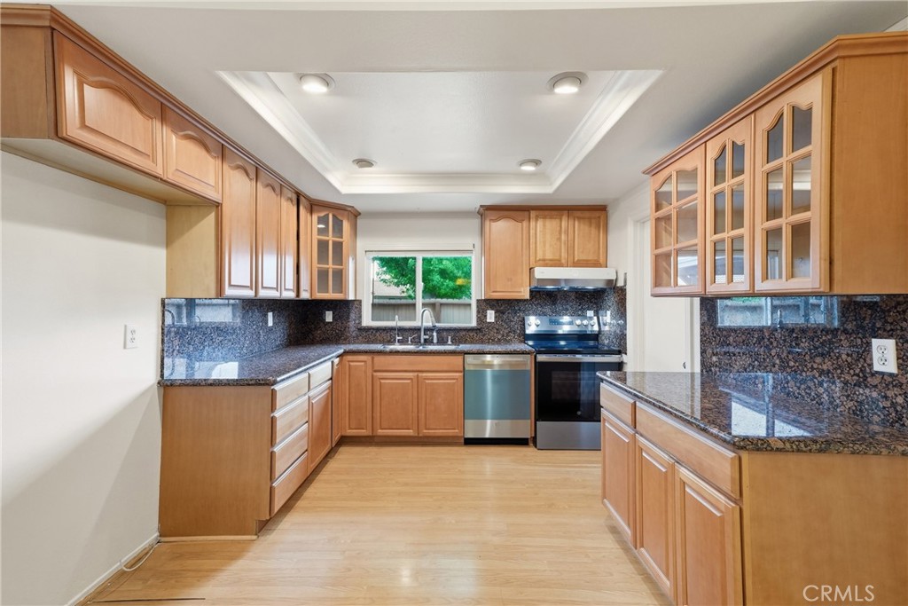 7712 Elder Way Property Photo 4