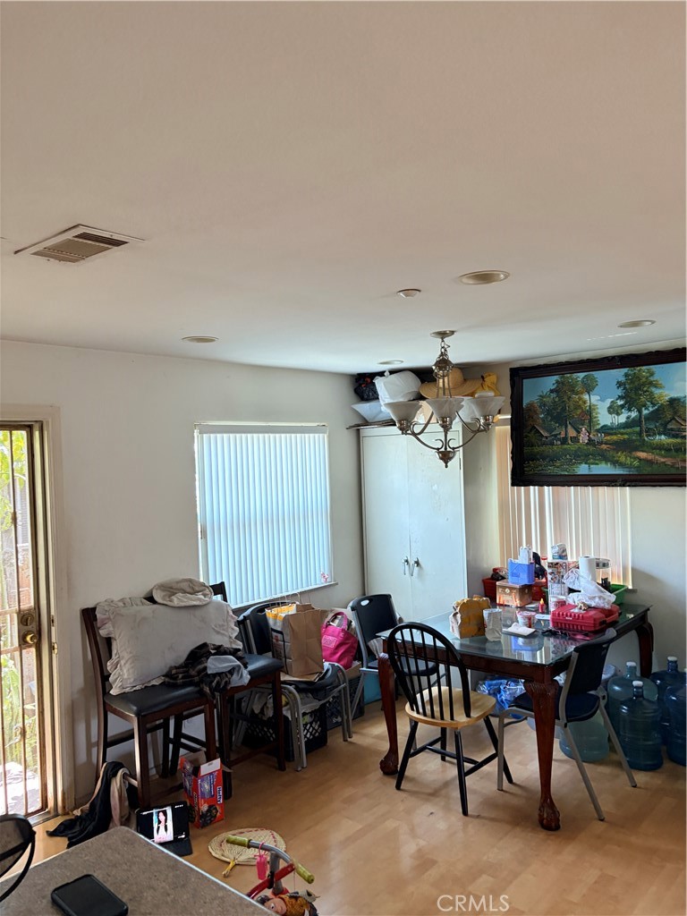 1746 Jackson Avenue A/b Property Photo 18