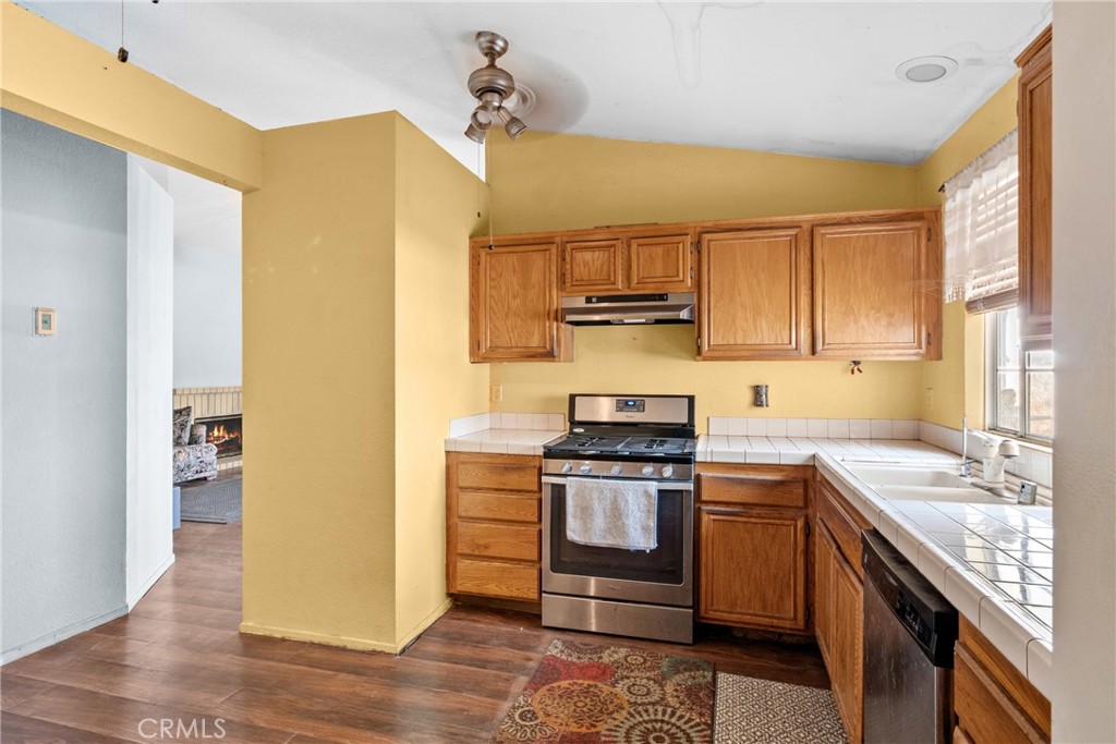 23248 Wildwood Lane Property Photo 17