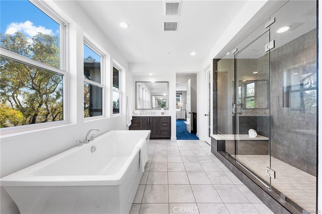 27 Alessio Property Photo 31
