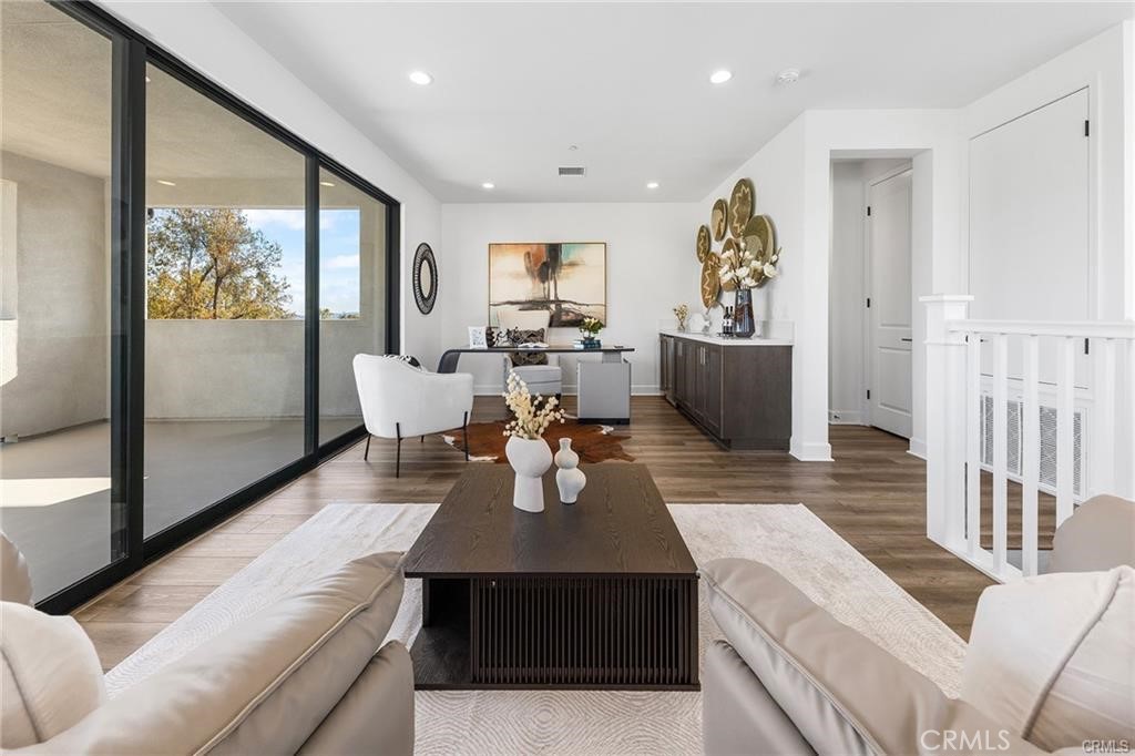 27 Alessio Property Photo 39
