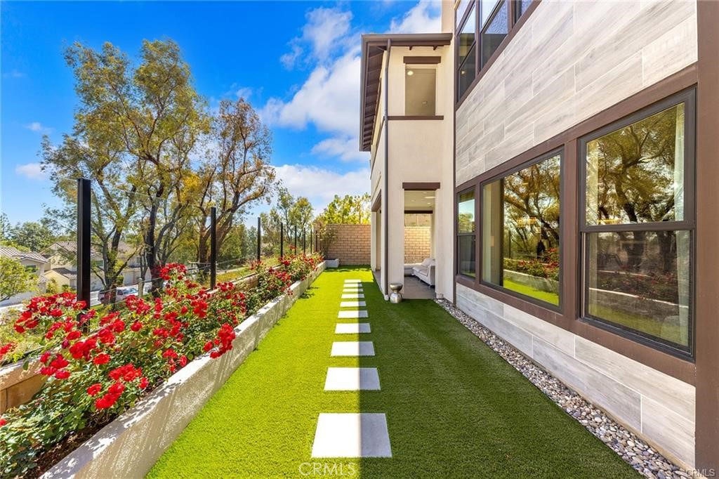 27 Alessio Property Photo 61