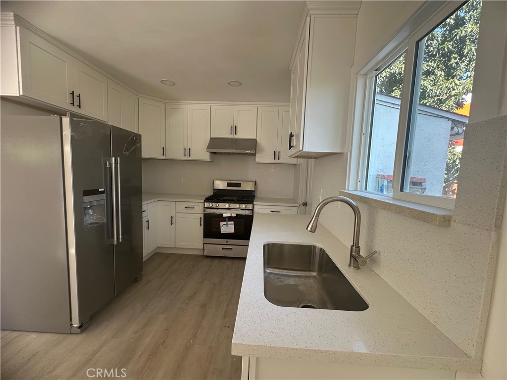 119 Collwood Property Photo 6