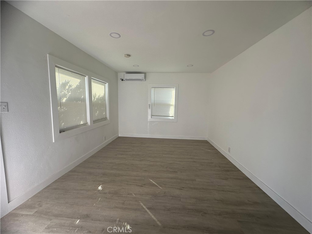 119 Collwood Property Photo 7