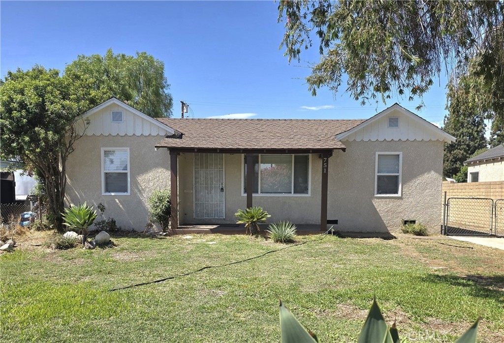 751 E J Street Property Photo 1