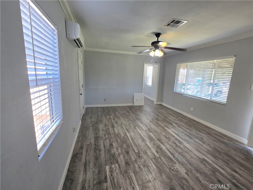 751 E J Street Property Photo 5