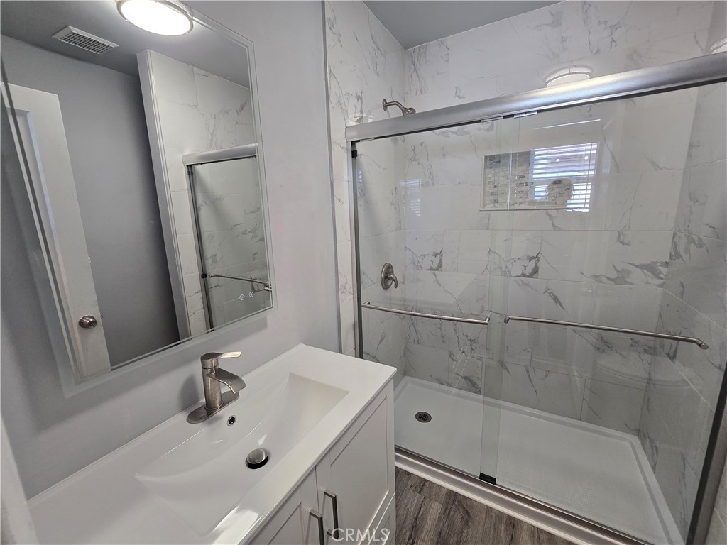 751 E J Street Property Photo 12