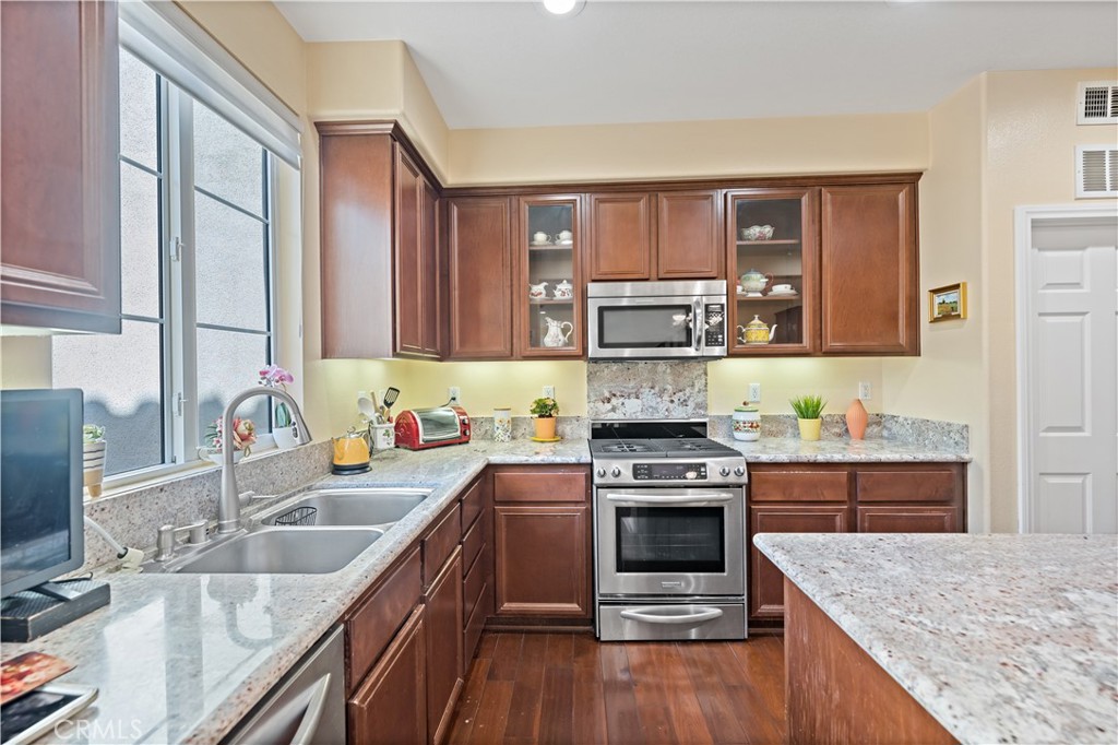 729 Park View Terrace Property Photo 12