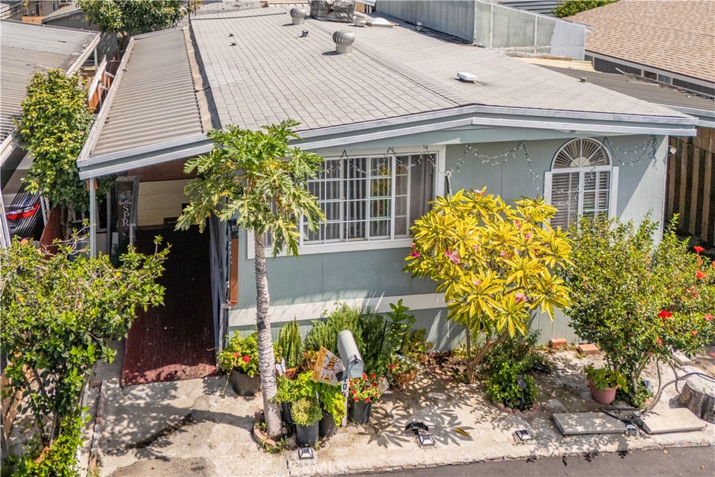 21111 Dolores St 109 Property Photo 3