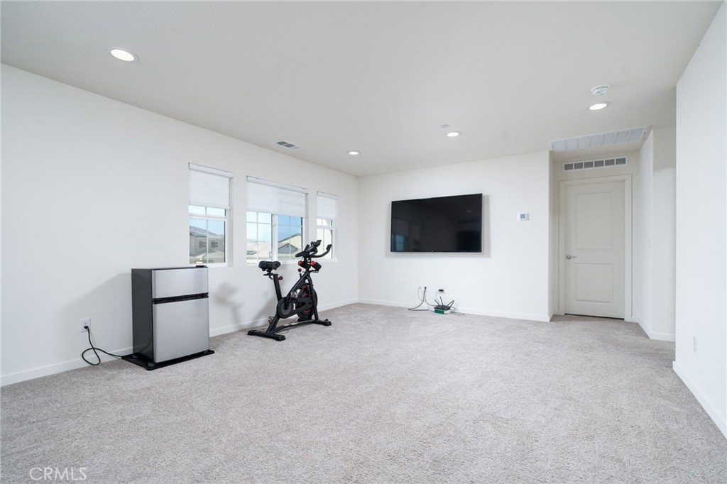 32439 Prairie Crossing Drive Property Photo 26