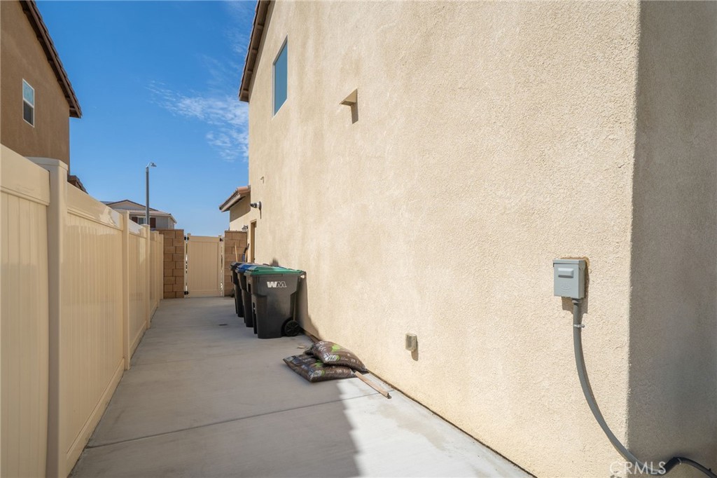 32439 Prairie Crossing Drive Property Photo 47