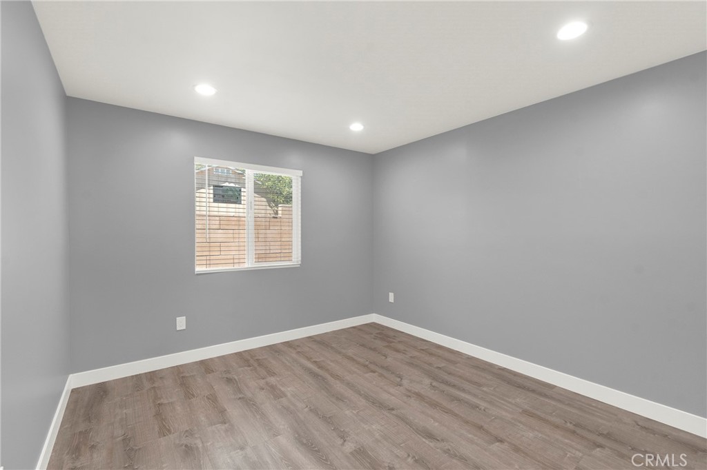 5646 Deodar B Property Photo 12