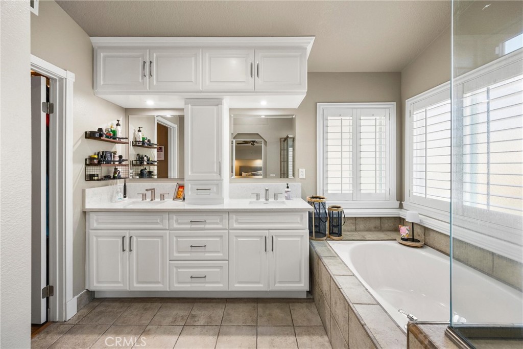 6551 Westmont Property Photo 58