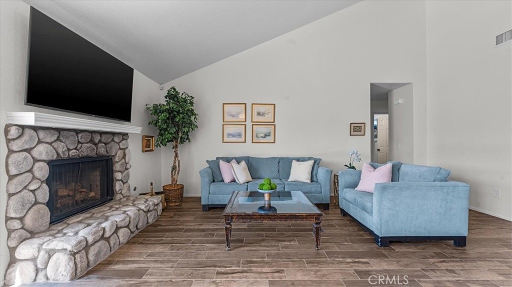 1338 Brookhaven Place Property Photo 5