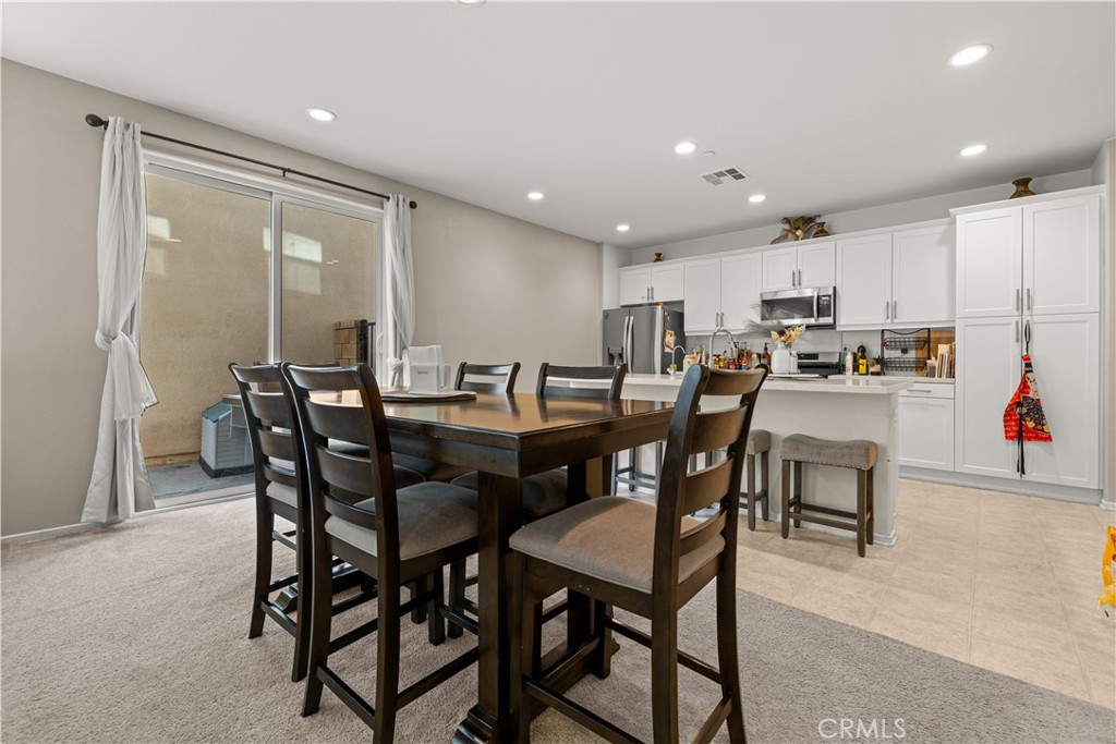 145 Camden Court Property Photo 3