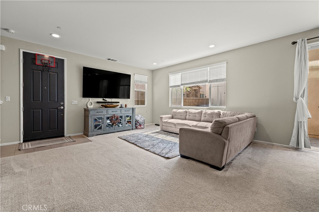 145 Camden Court Property Photo 4