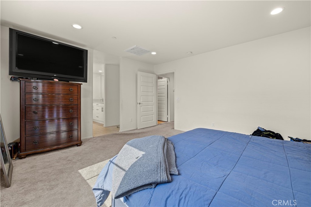145 Camden Court Property Photo 18
