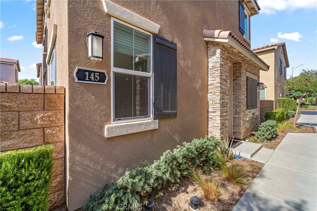 145 Camden Court Property Photo 31