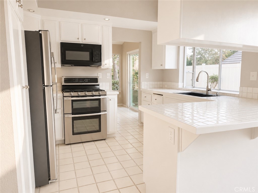 11486 Cardiff Lane Property Photo 3