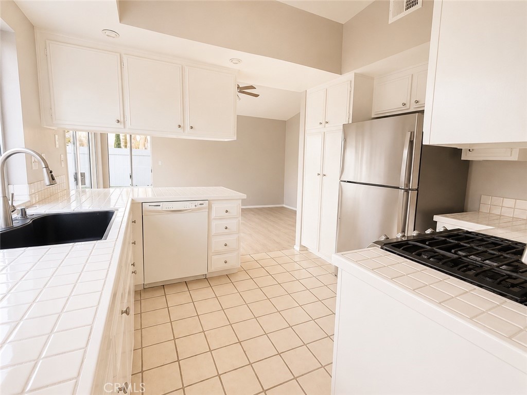 11486 Cardiff Lane Property Photo 4