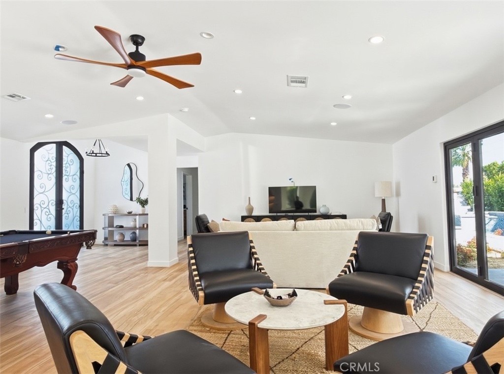 363 W Yorba Property Photo 11