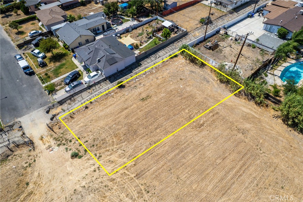 25604 Walker Property Photo 5