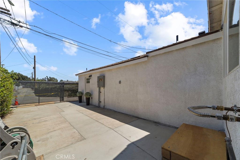 308 N Pasadena Avenue Property Photo 26