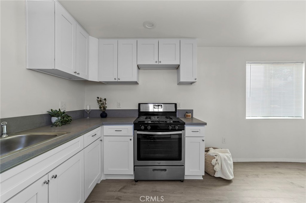 308 N Pasadena Avenue Property Photo 29