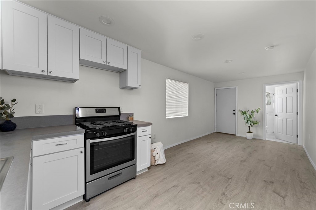 308 N Pasadena Avenue Property Photo 30