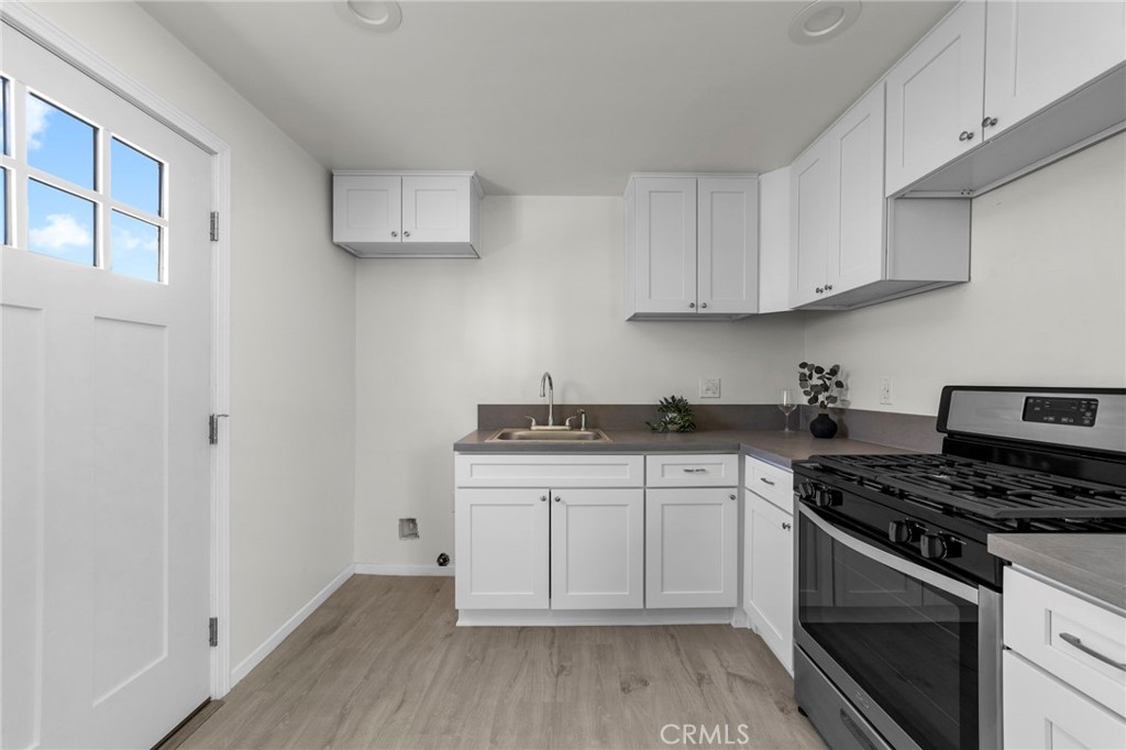 308 N Pasadena Avenue Property Photo 31