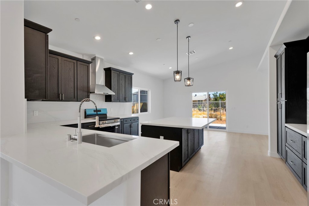16443 Pine Street Property Photo 11
