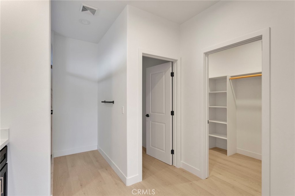16443 Pine Street Property Photo 22
