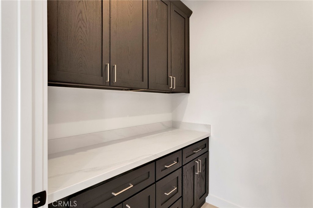 16443 Pine Street Property Photo 28