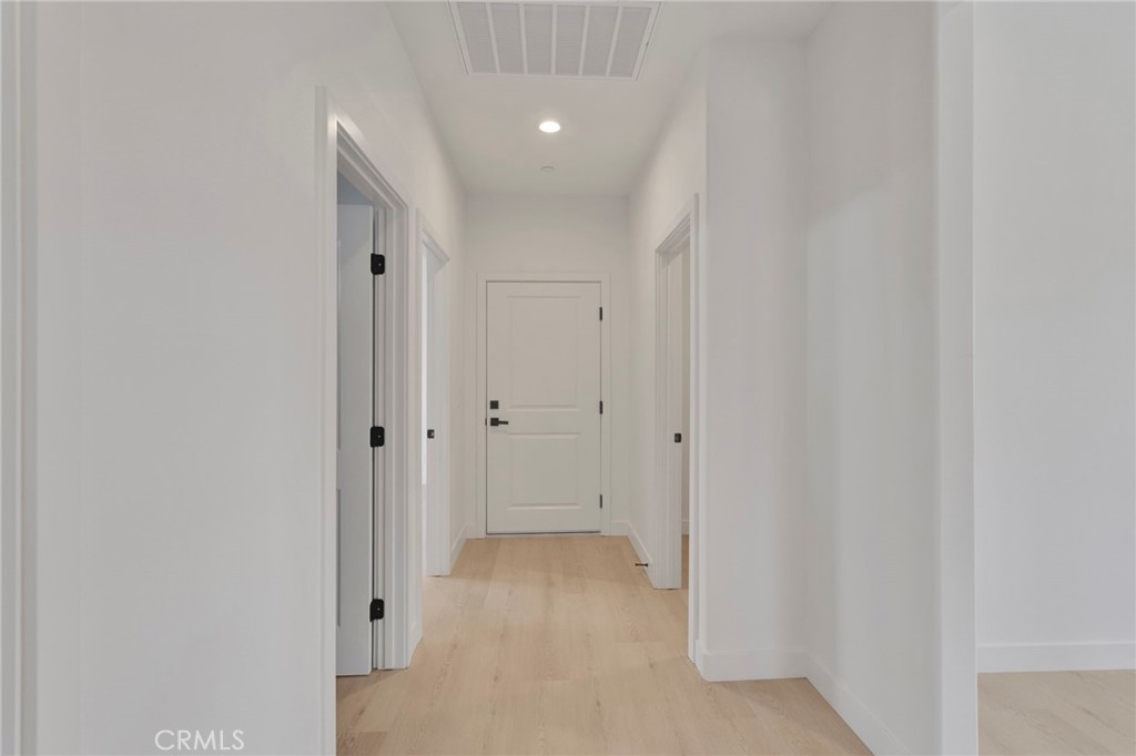 16443 Pine Street Property Photo 29