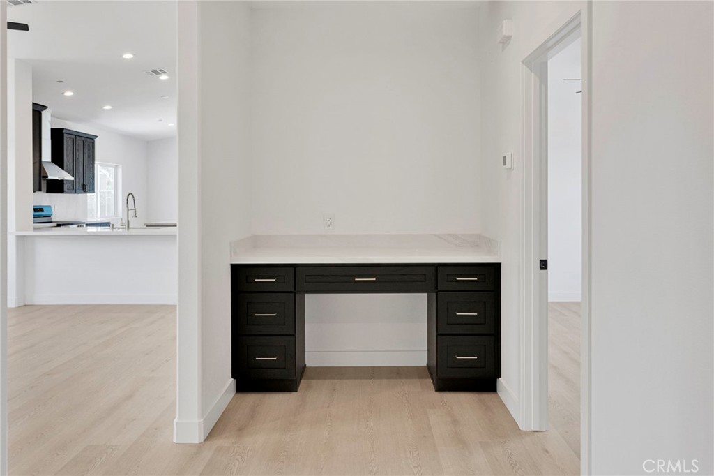 16443 Pine Street Property Photo 30