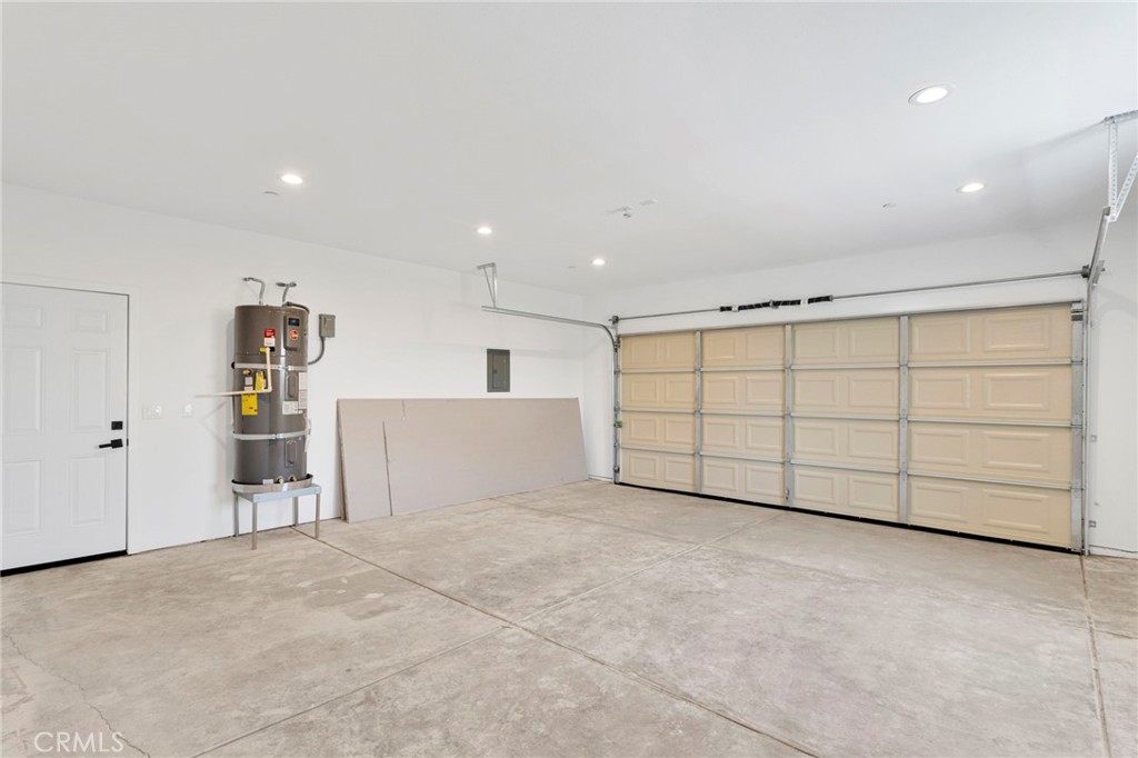 16443 Pine Street Property Photo 39