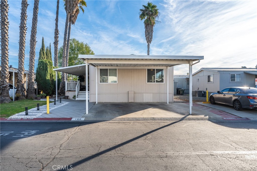 1855 Riverside 195 Property Photo 1