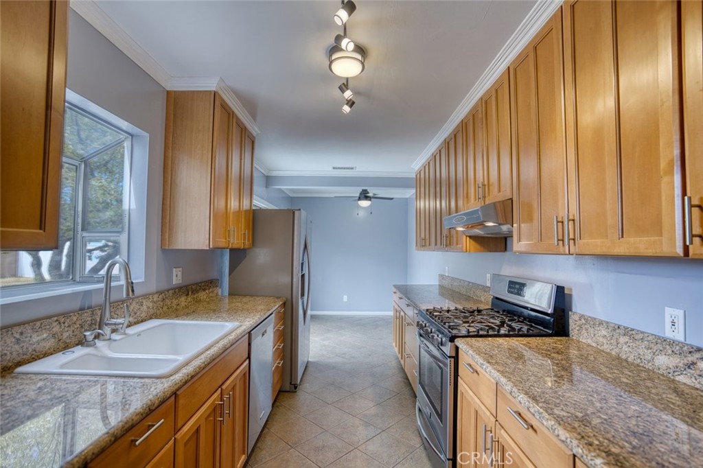128 W Gaillard Street Property Photo 18