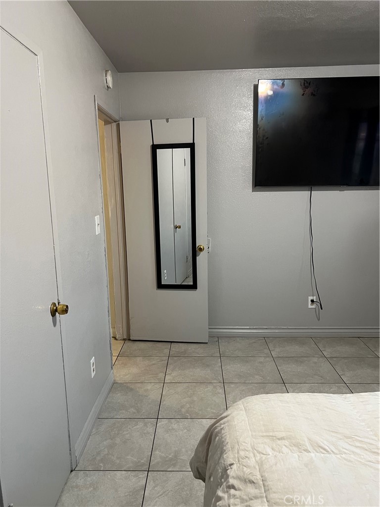 8928 Date Property Photo 9
