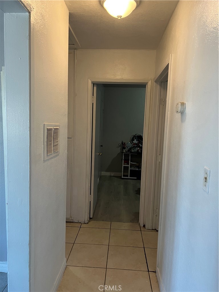 8928 Date Property Photo 11