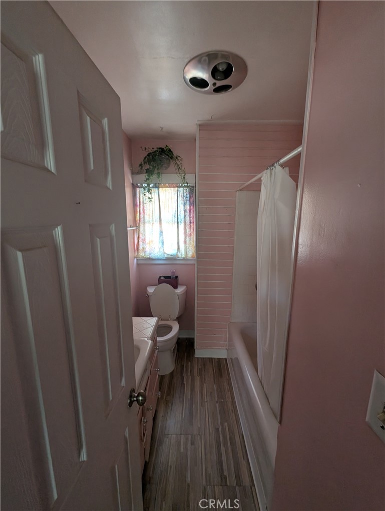 10370 Tujunga Cyn Blvd Property Photo 7