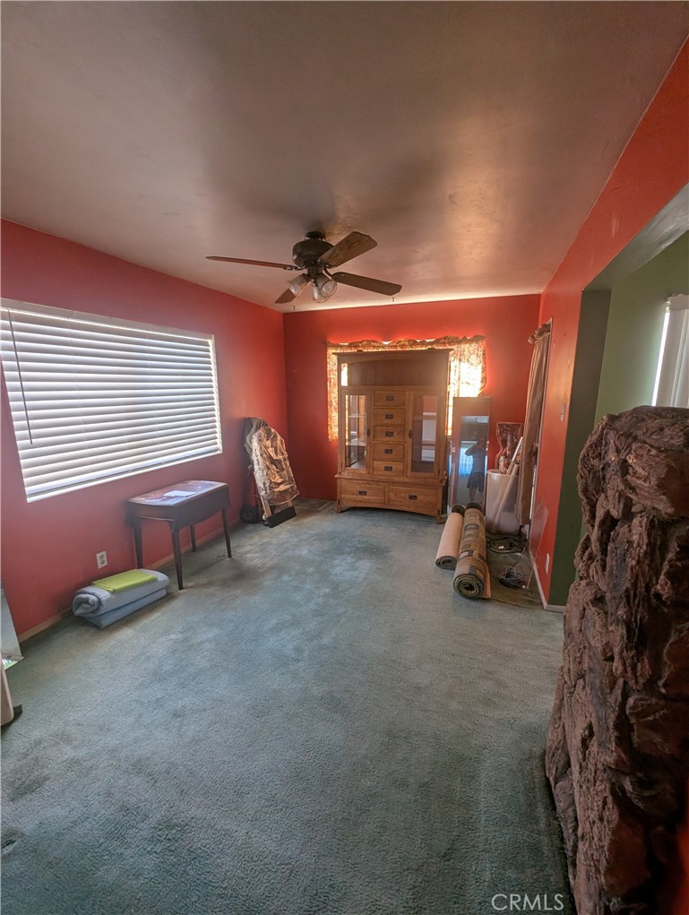 10370 Tujunga Cyn Blvd Property Photo 11