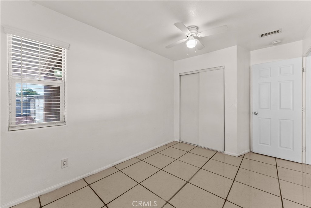 10674 Locust Property Photo 13
