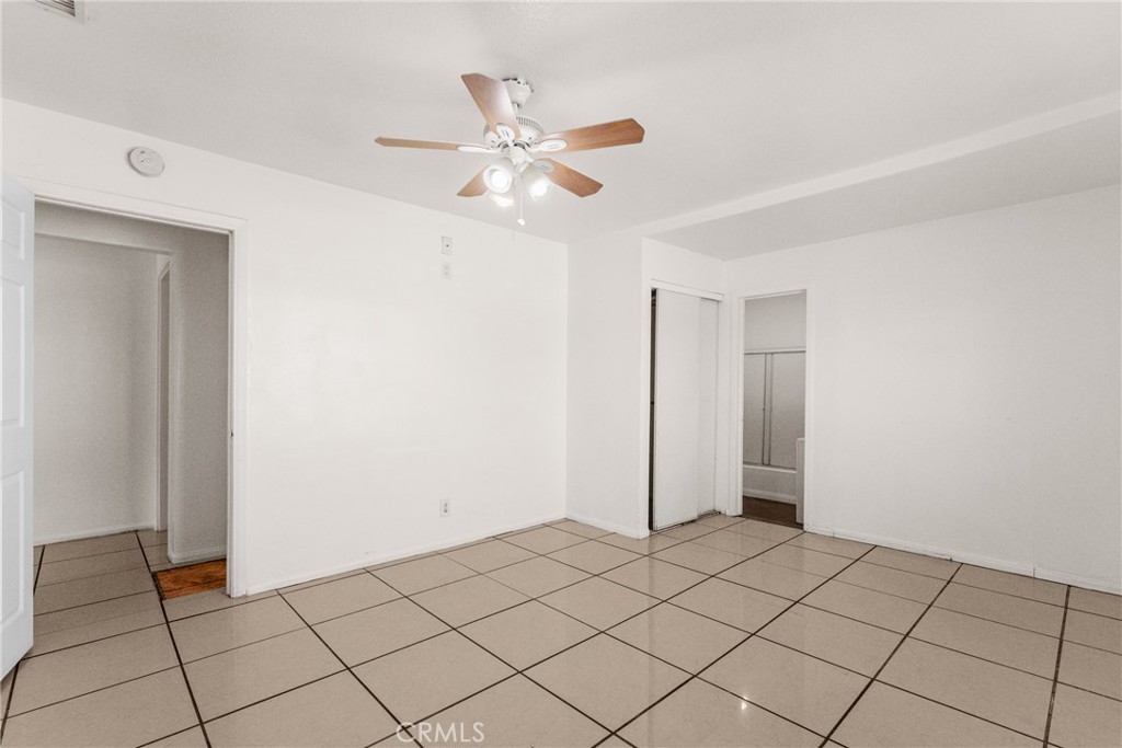 10674 Locust Property Photo 17