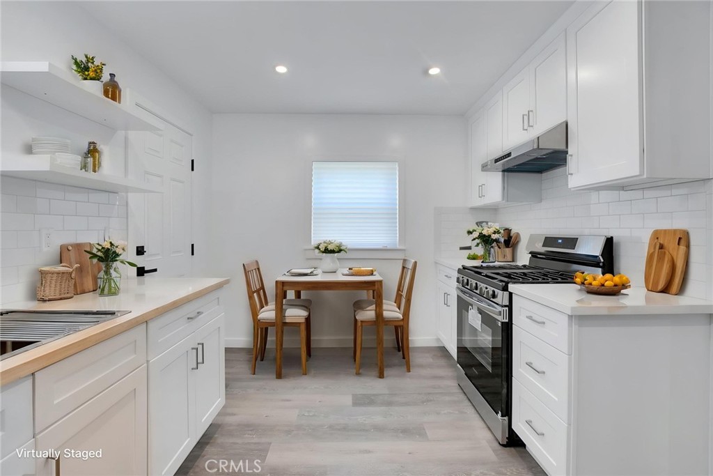 315 N San Jose Property Photo 3