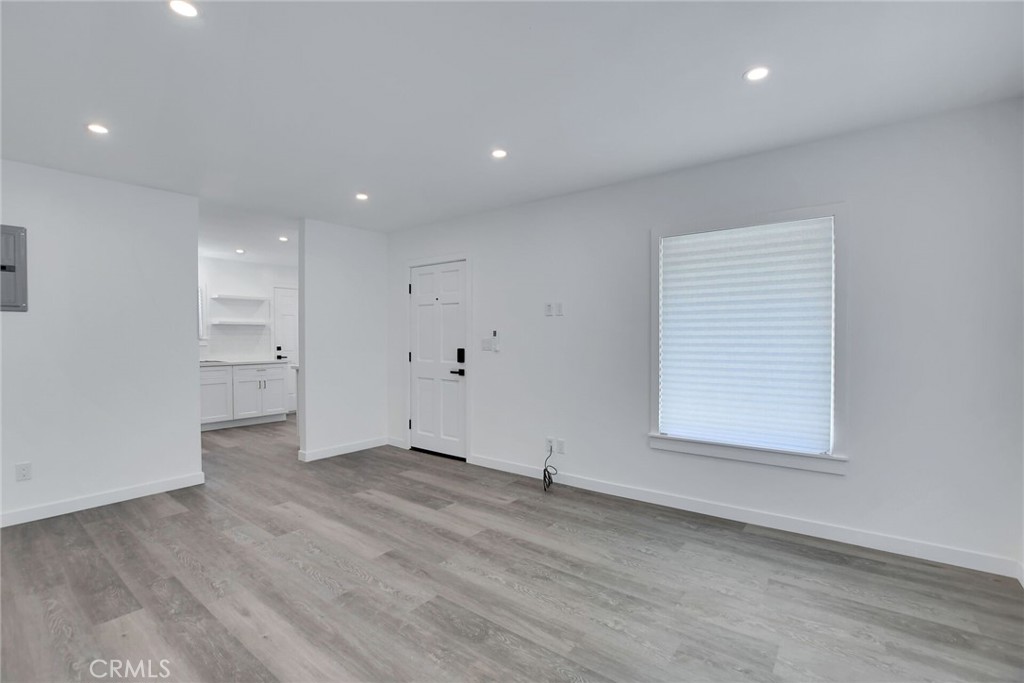 315 N San Jose Property Photo 10