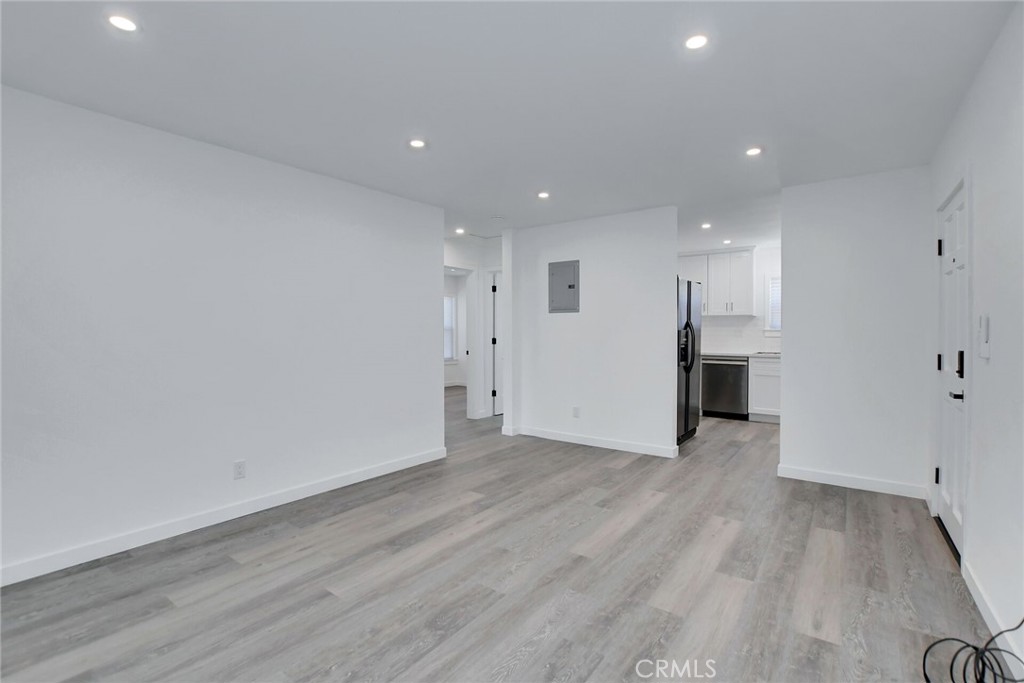 315 N San Jose Property Photo 11
