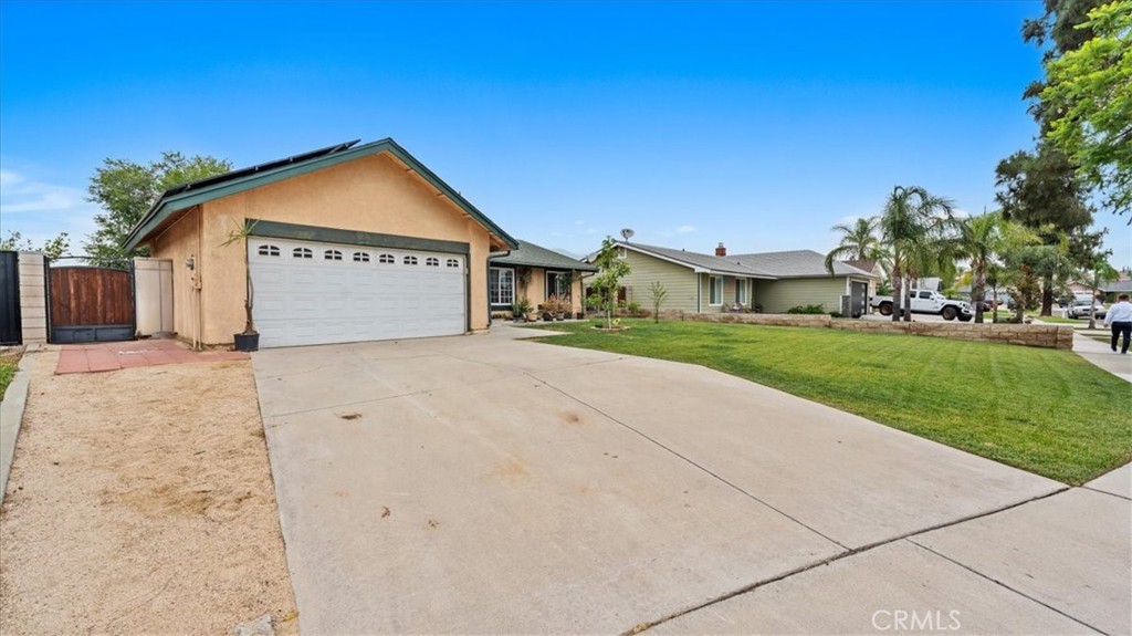 7570 Kempster Court Property Photo 3